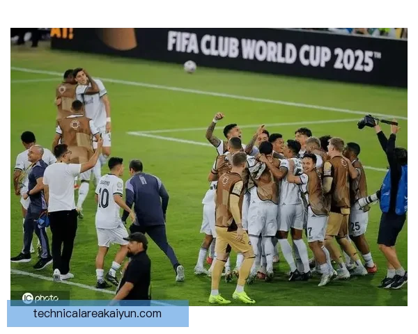 解放者杯VAR争议再引热议，多方发声对决判罚系统产生质疑